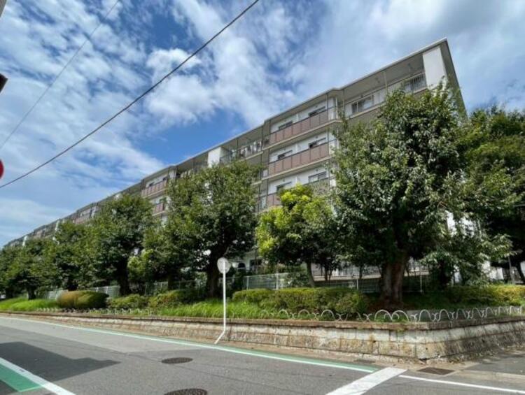 外観 南西向きにつき陽当たり良好です！