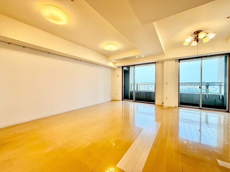 居間 過ごす時間が、たくさんの思い出として紡がれていく場所。