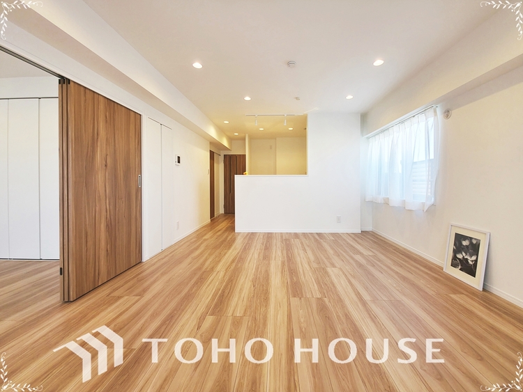 内装 このお家で始まる毎日は、きっとご家族にとってかけがえのない大切な時間になります。明るく温かい空間で、たくさんの思い出を作っていってください。