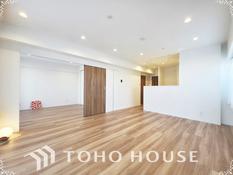 内装 このお家で始まる毎日は、きっとご家族にとってかけがえのない大切な時間になります。明るく温かい空間で、たくさんの思い出を作っていってください。