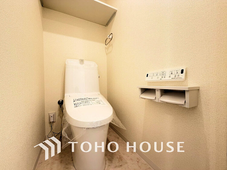 トイレ トイレには快適な温水洗浄便座付