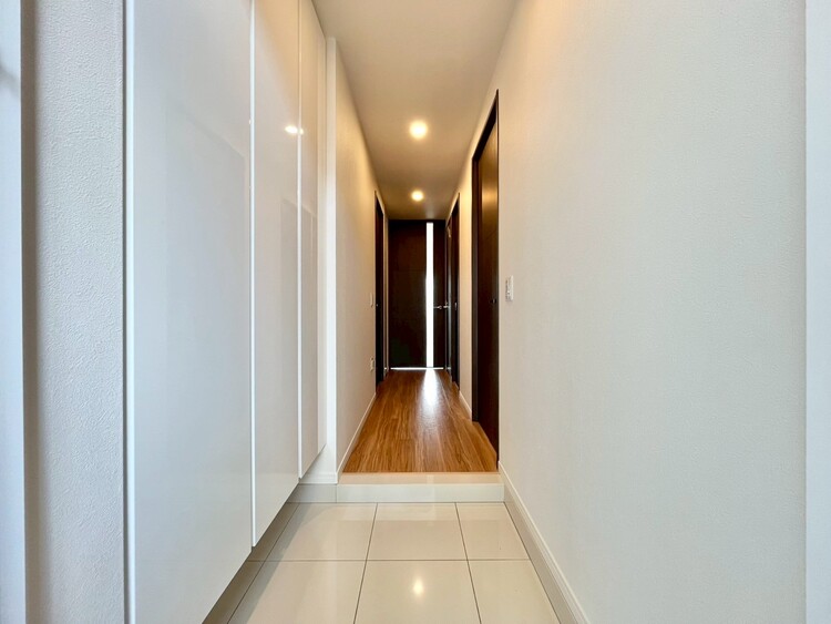 玄関 シューズボックスを完備した玄関です。