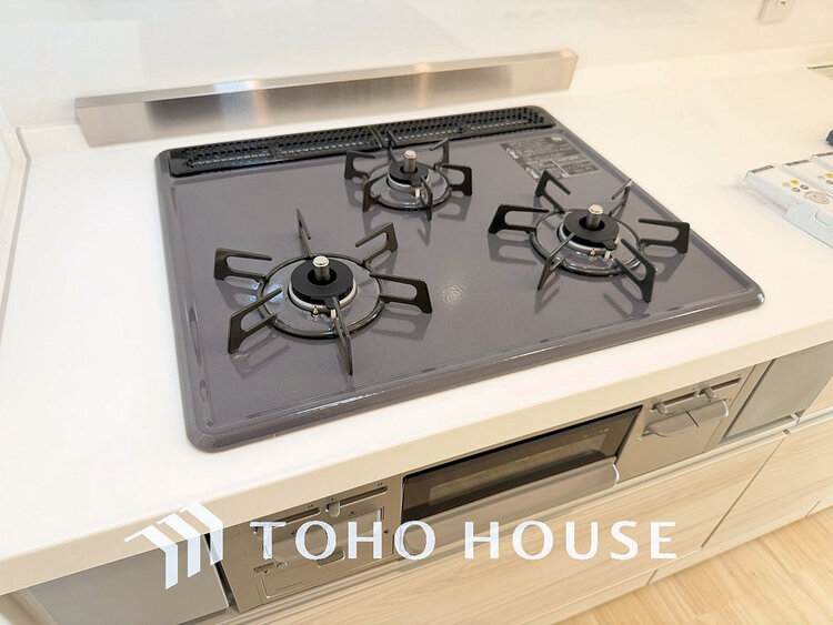 その他 3口ガスコンロで効率よくお料理できますね