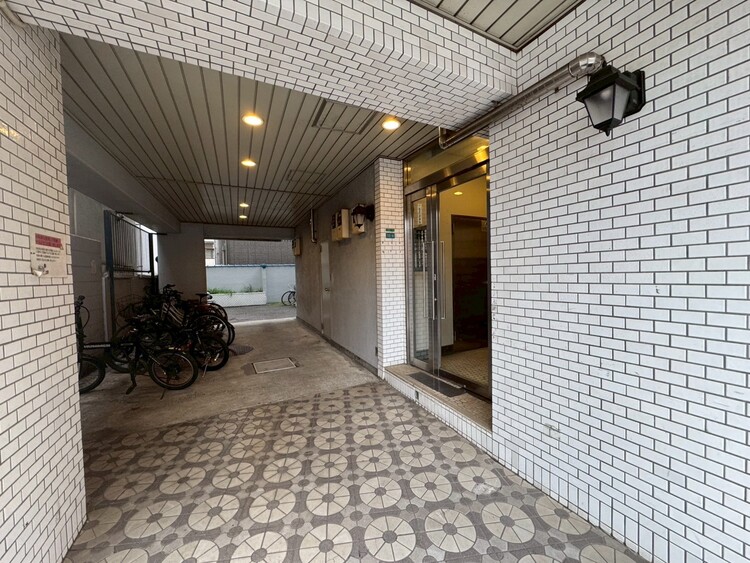 その他 館内は静寂な中が保たれており、管理が行き届いている印象を受けました。