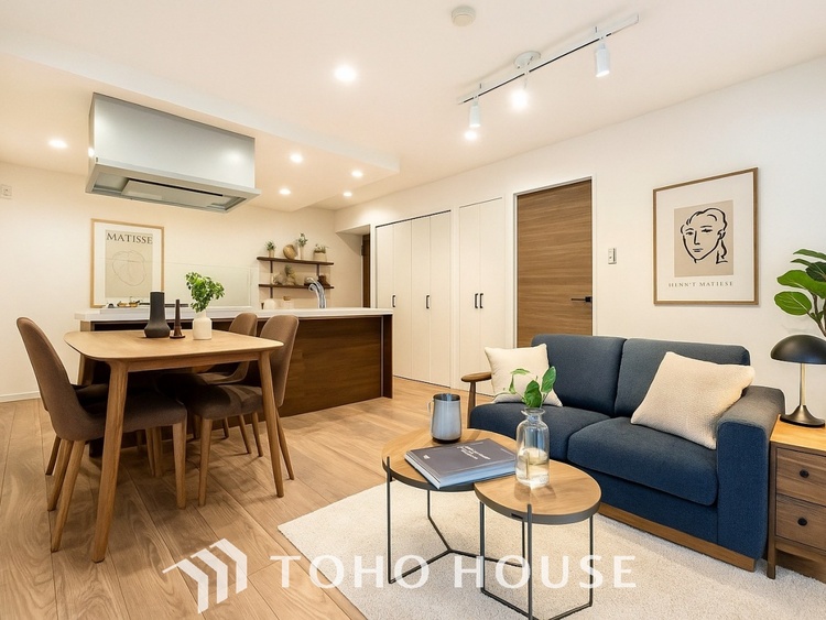 内装 【LIVING】◆家族◆愛する家族を一目で見渡せる。家族が集う空間。永遠に続く幸せな毎日を、ここで。※この画像の家具の配置には、CGによる加工を施しております。