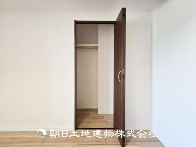 収納 【収納】全居室に収納付き、共用スペース収納もあり、すっきり片づけて広く使えます。