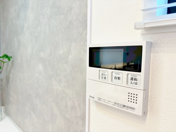 設備 見やすい画面で操作しやすい給湯パネルです。