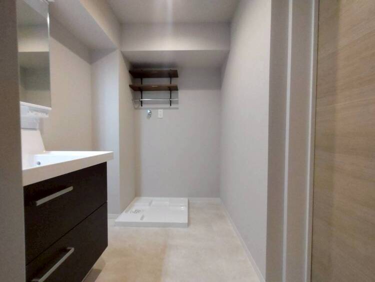 その他 十分な広さの脱衣所。