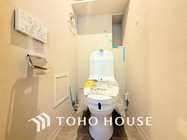 トイレ トイレには快適な温水洗浄便座付