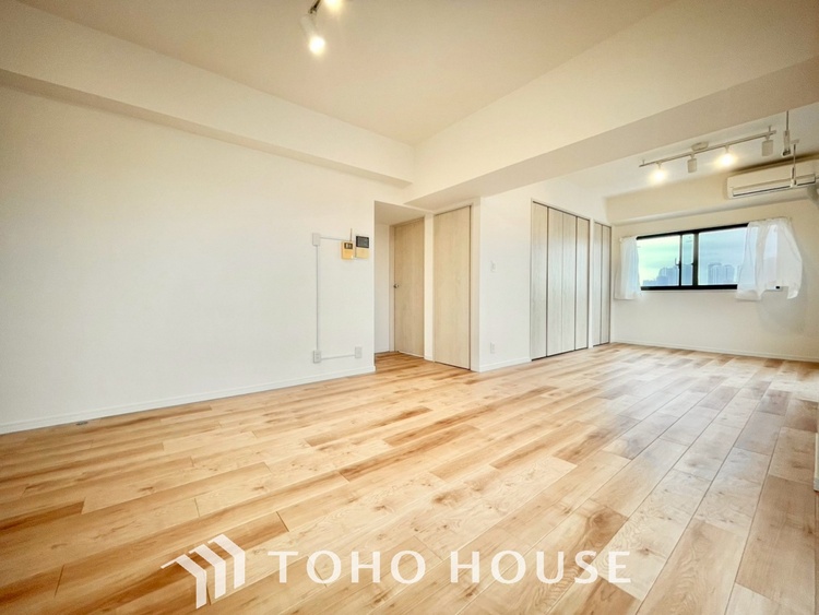 内装 【LIVING】◆Sunshine◆光が燦々と入り、いるだけで気持ちいい。「開放的でゆとりあるお部屋です。」