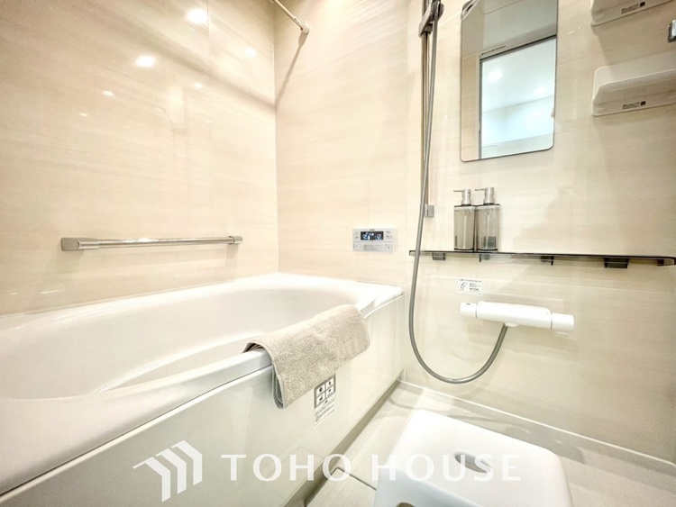 風呂 【BATHROOM】◆プライベートな空間◆simpleだからrelaxできるんです。こころもからだもキレイさっぱり。