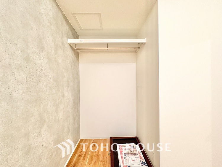 収納 【a closet full of dreams】しまいきれない思い出はクローゼットに。いつでも取り出せる広さが生活を彩る。