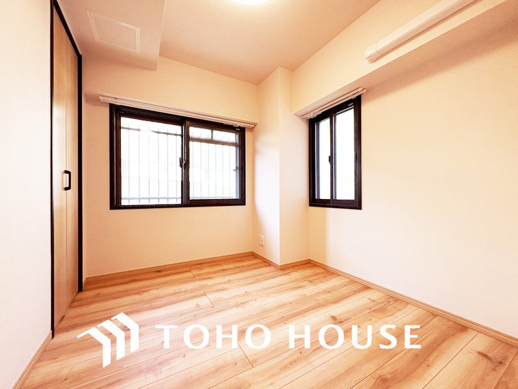 内装 シンプルですっきりとした室内は飽きのこない居心地の良い雰囲気