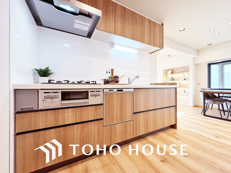 キッチン シンプルな部屋の雰囲気に溶け合うナチュラルキッチン