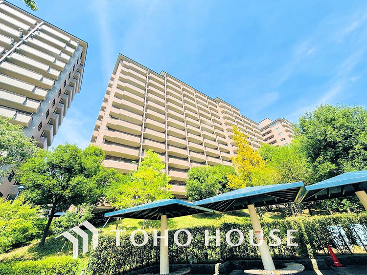 外観 〜駅徒歩7分、新規リノベーション住戸〜2面バルコニー・南向きにつき陽当り・通風良好〜