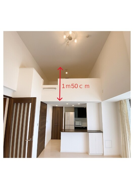 居間 ※居住中の為家具を消す画像加工を施しております