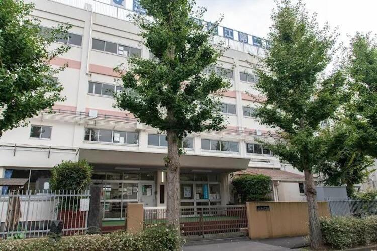 周辺 江戸川区立松江第二中学校