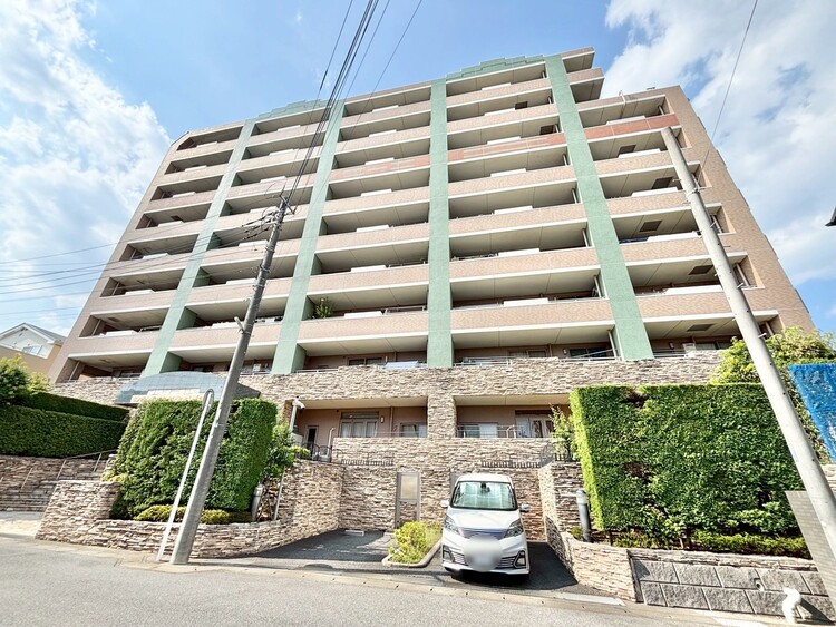 外観 現地に足をお運びいただいた際には、周辺散策などをお勧めいたします。