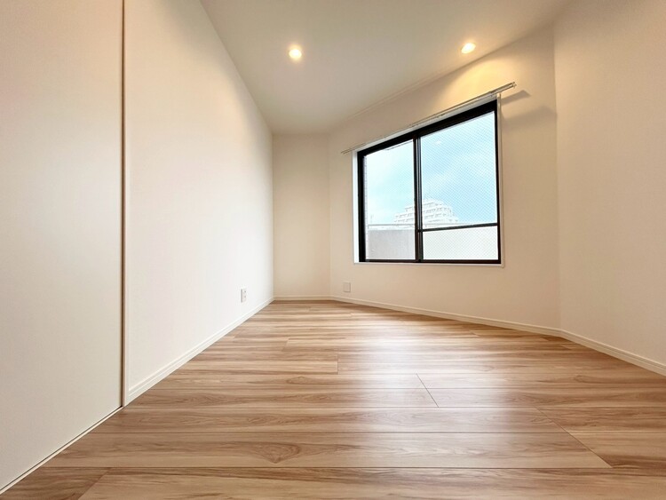 その他 清かで艶やかな時間をもたらしてくれる室内です。