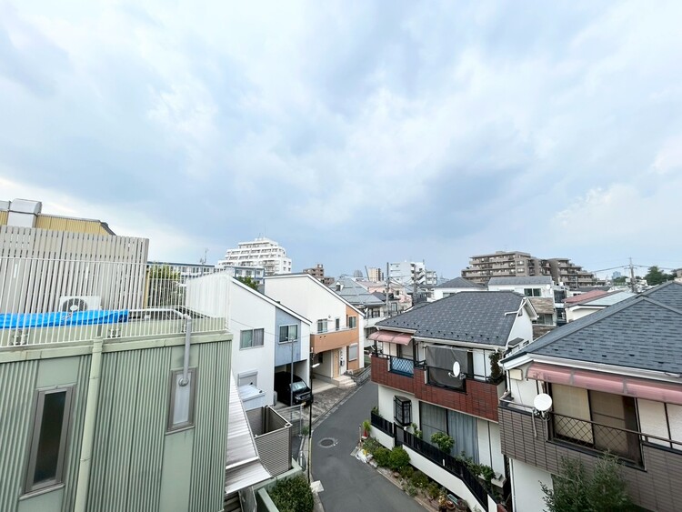 その他 眺望や窓からの景色が良いと、家で過ごす時間も快適です。