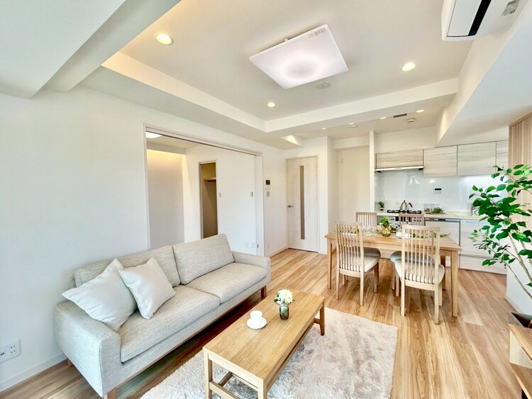 その他 シンプルな内装と偏り過ぎないデザインで統一しました。