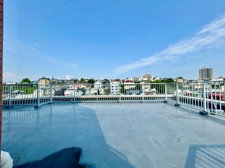 その他 朝の澄んだ空気や、夕方に吹く清々しい風を感じられるバルコニー。