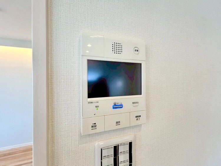その他 誰が来てもわかる様にモニター付きインターホンを設置。