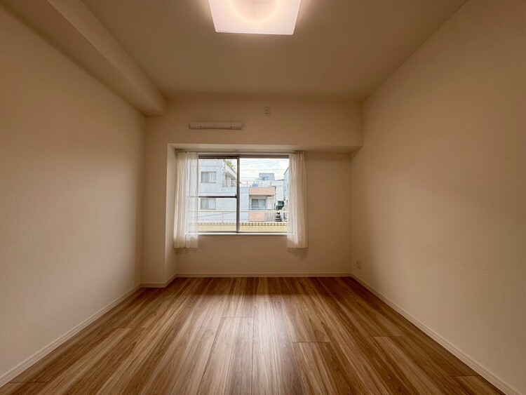 その他 清かで艶やかな時間をもたらしてくれる室内です。