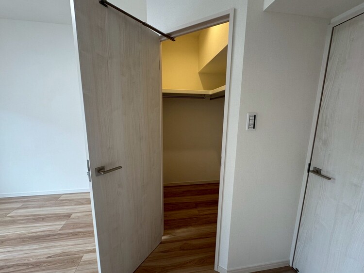 その他 収納スペースが付いていて、お部屋を広く使っていただけます。