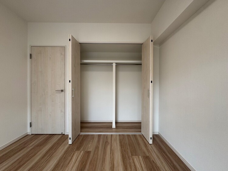 その他 家電やスーツケース、ストック品など何でも片付く嬉しい空間です。