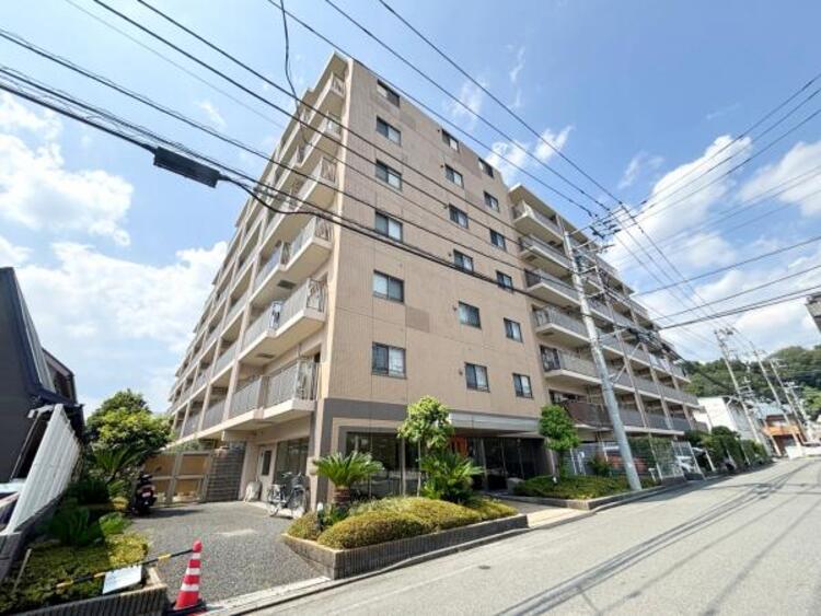 外観 徒歩4分にイオンフードススタイル、ローソンあり、毎日のお買い物もラクラク。「八王子IC」迄車で9分！中央道・圏央道利用でカーアクセルも軽快。