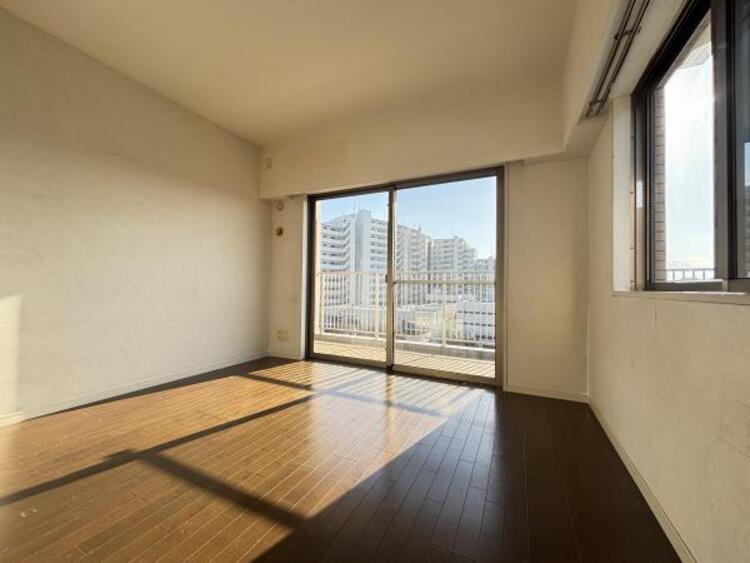 キッチン 白を基調とした明るいキッチンは、清潔感があり毎日気持ちよくお料理できます。