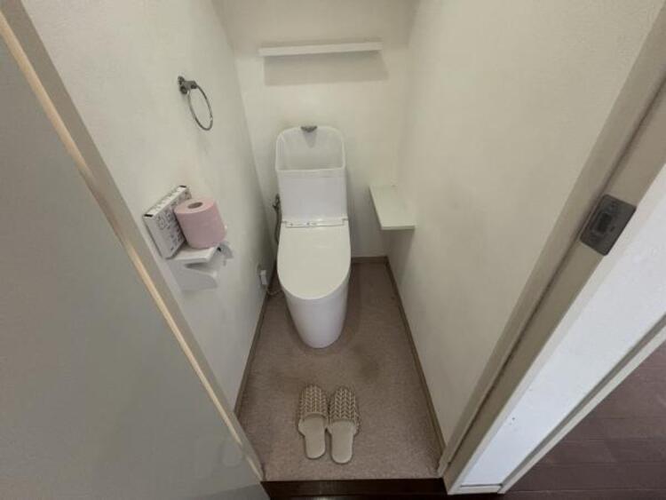 トイレ トイレ洗浄機能を標準完備、清潔な空間が印象的です。