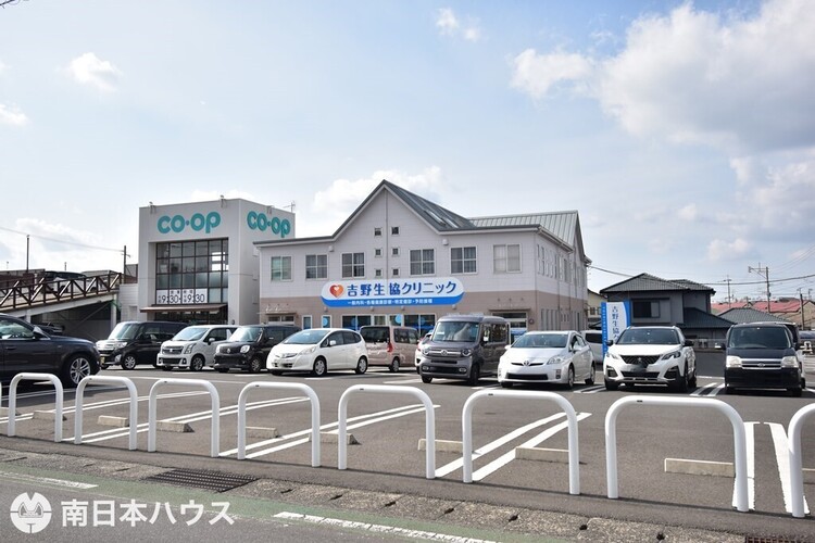 周辺 吉野生協クリニック【吉野生協クリニック】鹿児島市吉野町にある病院です診療科目・内科・呼吸器内科・循環器内科・訪問診療休診日・祝祭日、木曜午後、土曜日午後 徒歩 約9分（約650m）