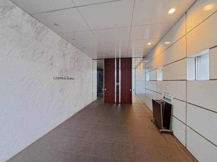 その他 上質感漂う玄関アプローチです。