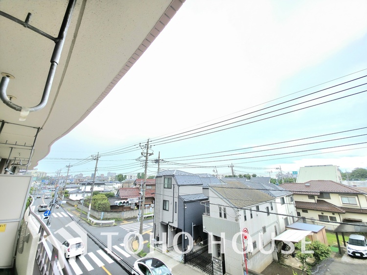 その他 現在リフォーム中。新しく生まれ変わる室内は、快適な暮らしを彩る空間へ。白を基調とした明るい内装、最新の設備が、あなたの新生活を豊かにします。完成を楽しみにお待ちください。