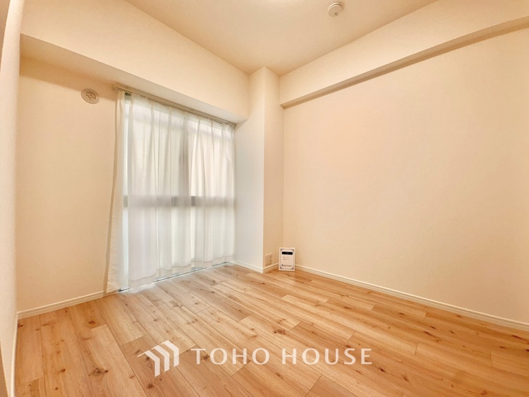 内装 寝室は一日の疲れを癒す大切な空間。快適で落ち着けるおすすめの間取りです。