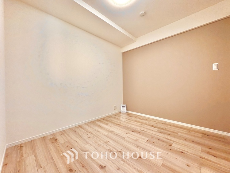 内装 感性を育むプライベートルームはシンプルでスマートな空間。好みの空間で読書をしたり、音楽を聞いたりと一人の時間も充実したものにできます。