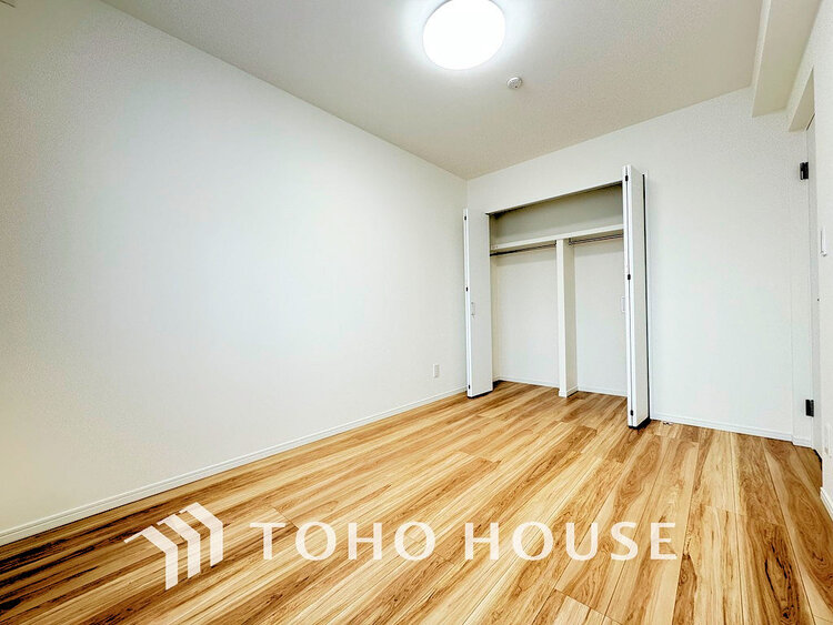 内装 シンプルですっきりとした室内は飽きのこない居心地の良い雰囲気