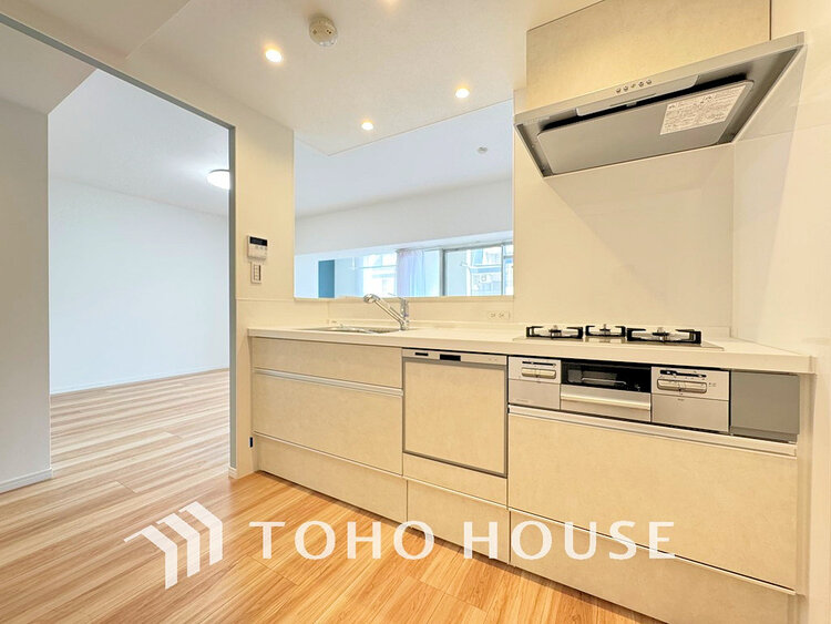 キッチン シンプルな部屋の雰囲気に溶け合うナチュラルキッチン