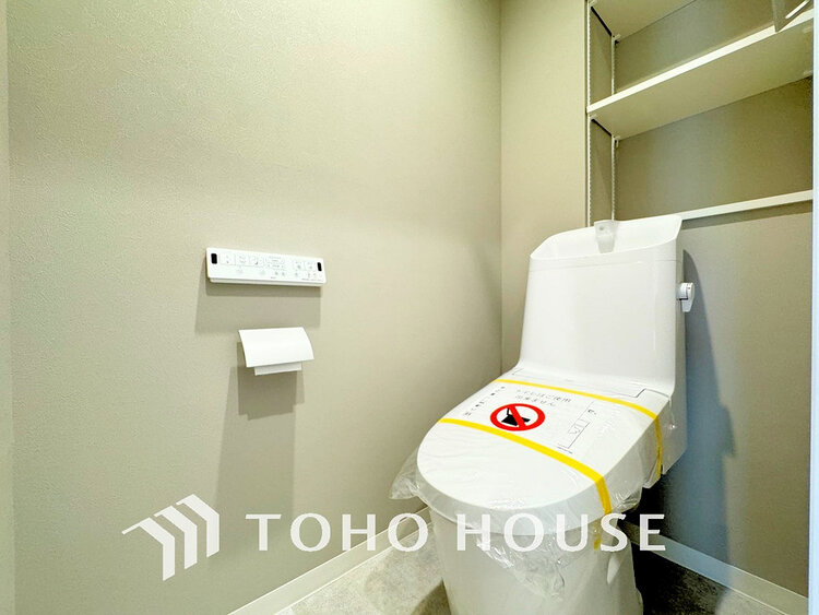 トイレ トイレには快適な温水洗浄便座付