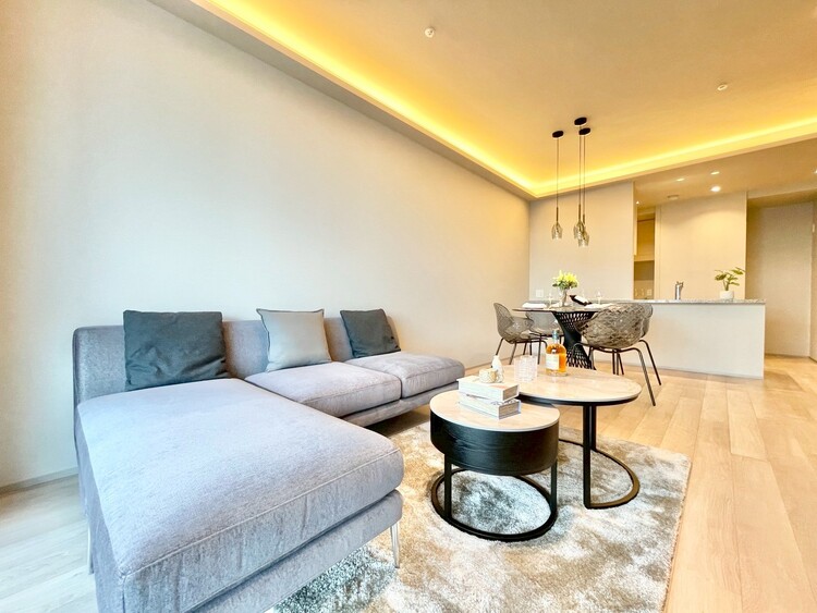 居間 伸びやかな空間のなかで、ゆったりとしたひとときを過ごせます。