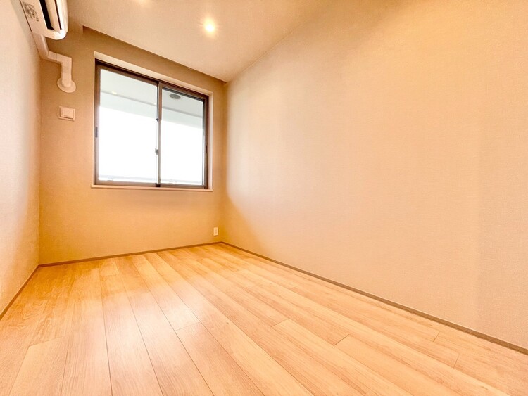 子供部屋 清かで艶やかな時間をもたらしてくれる室内です。