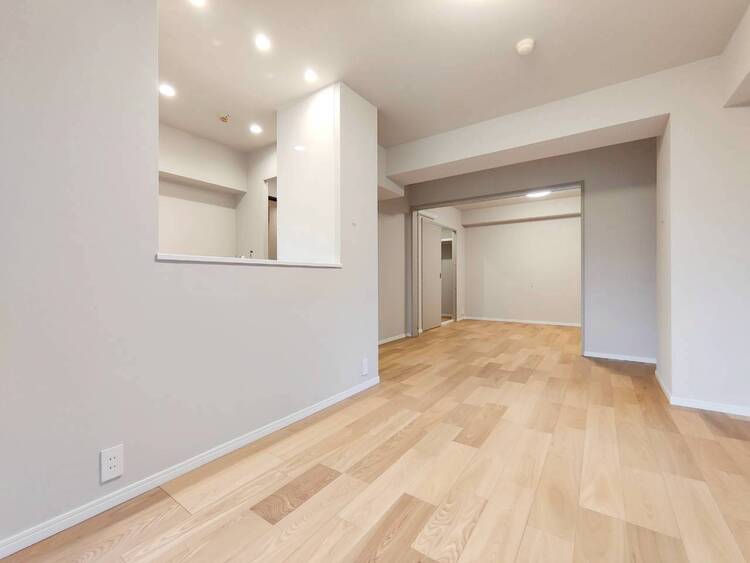 居間 伸びやかな空間のなかで、ゆったりとしたひとときを過ごせます。