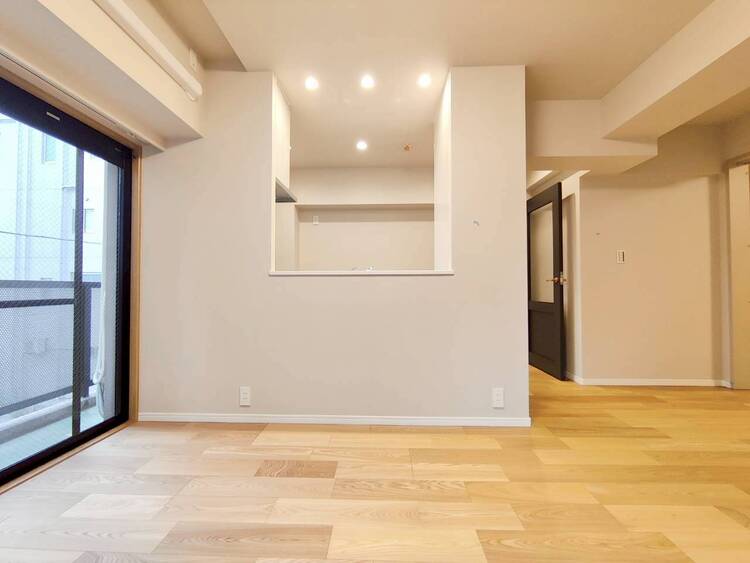 居間 シンプルな内装と偏り過ぎないデザインで統一しました。