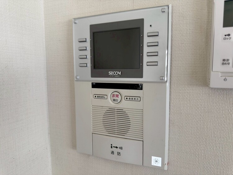 その他 誰が来てもわかる様にモニター付きインターホンを設置。