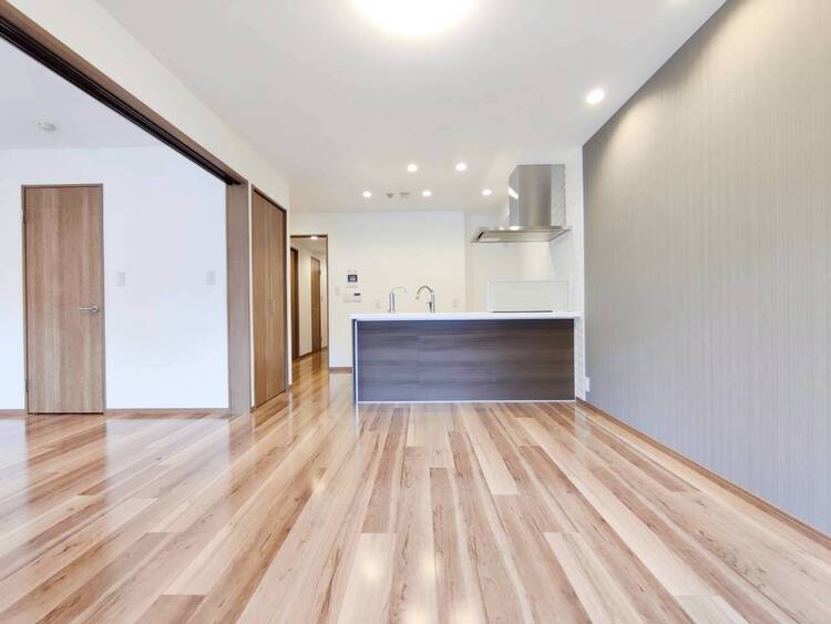 居間 充実した生活は伸びやかな居室空間から始まります。