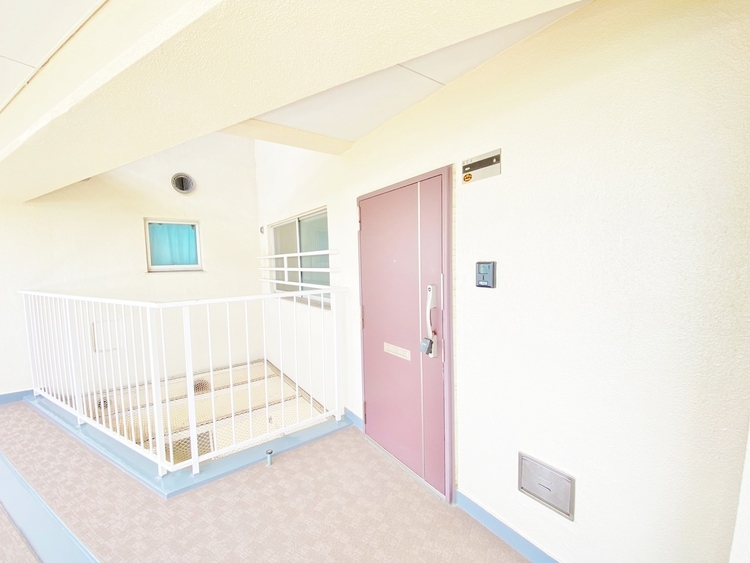 その他 清潔感のある落ち着いた雰囲気の玄関です。