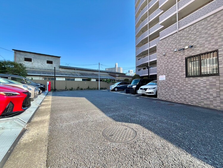 その他 駐車スペースが嬉しいですね。※空き状況は都度ご確認下さい。