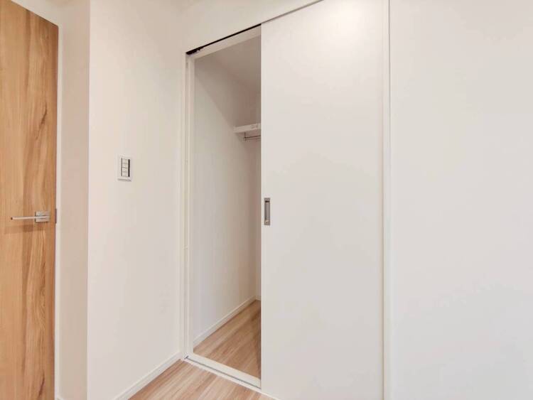 その他 収納スペースが付いていて、お部屋を広く使っていただけます。